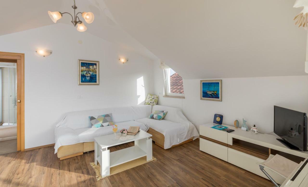 Apartment Bozica *