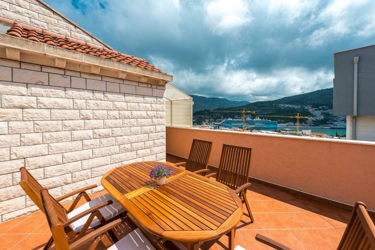 Apartment Penthouse Leon