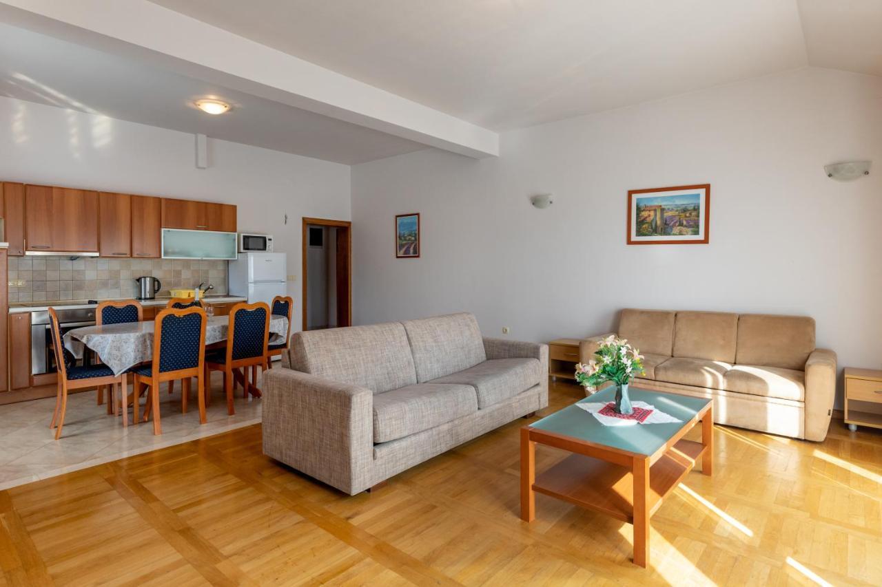 Zaton Bay Apartment