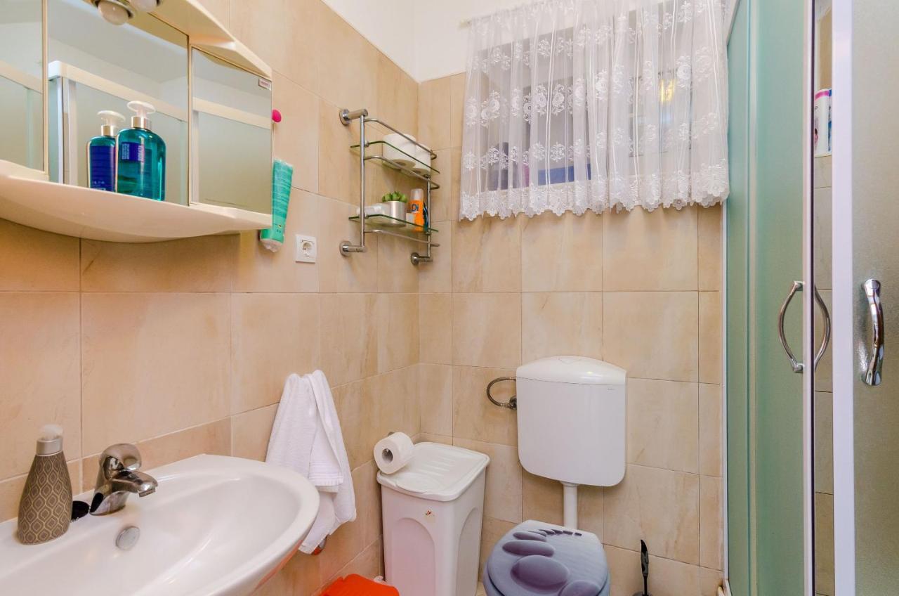 Captain Apartment