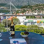 Astra Apartment