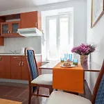 Do You Want To Fully Enjoy Old Town