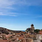 Heritage Vista