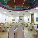 Hotel Komodor