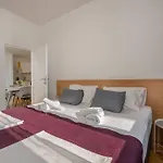 Sunset Vibes Apartment