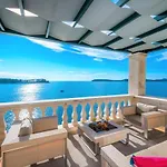 Villa Adore Lozica