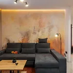 Brand New*City Centre Apart. Kirby
