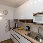 Apartment Hitri - One Bedroom Apartment With Terrace And Garden View
