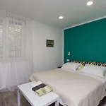 Apartment H&D - Two Bedroom Apartment With Balcony And Sea View
