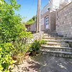 Apartment Tomic