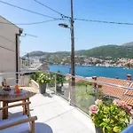 Apartment Tomic