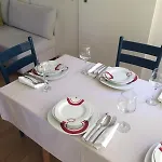 Johnny\'S Place With Free Parking & Balcony