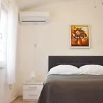 Apartments Pero - Free Parking