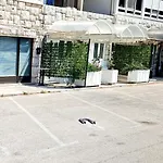 Dubrovnik Promenade Apartment - Free Parking