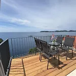 Indy\'S Beach Apartments