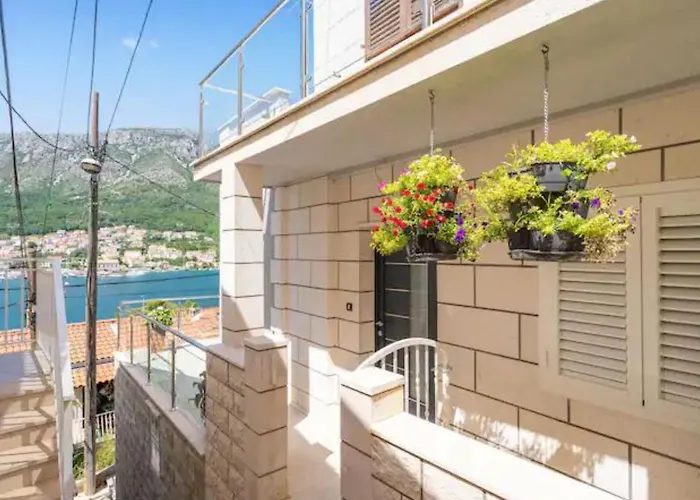 Apartment Tomic