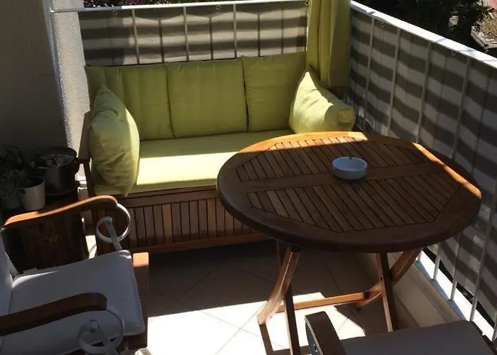 Johnny\'S Place With Free Parking & Balcony