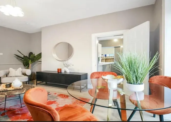 Wonderful 4 Bedroom Apartment