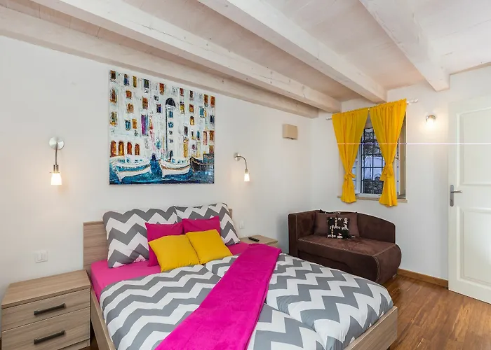 Apartments & Rooms Kerigma