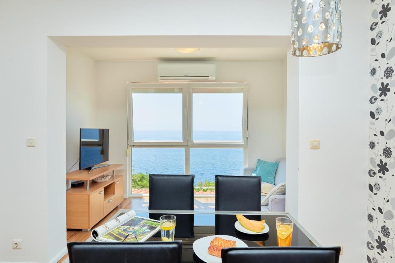 Nice View Apartment *