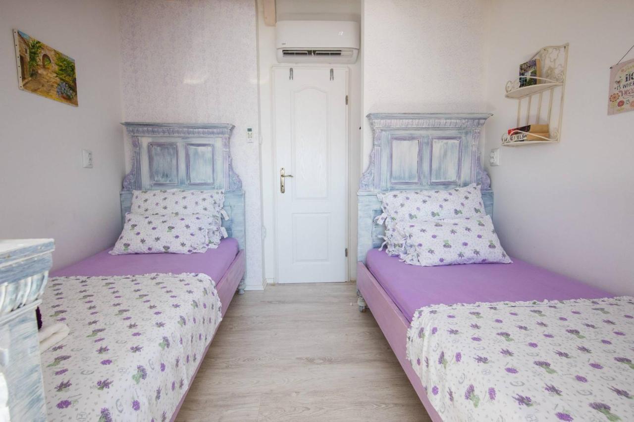 Gugily Guest house 3*