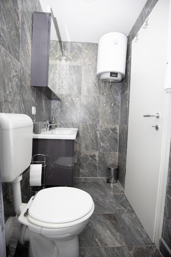 Apartment Best Location In *