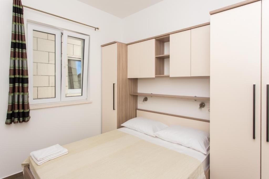 Ari Apartment