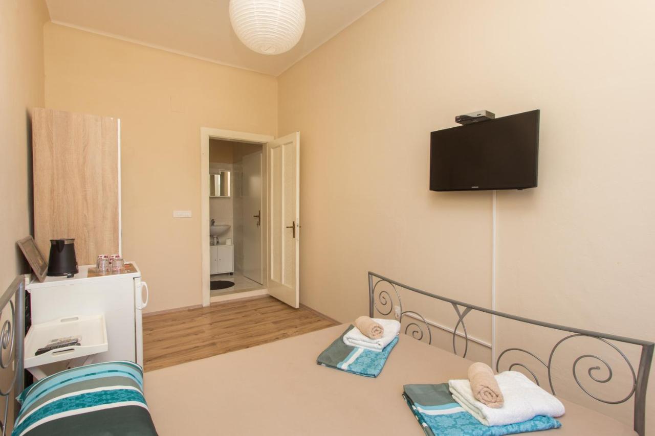 Mj's Sea Side Guest house Dubrovnik