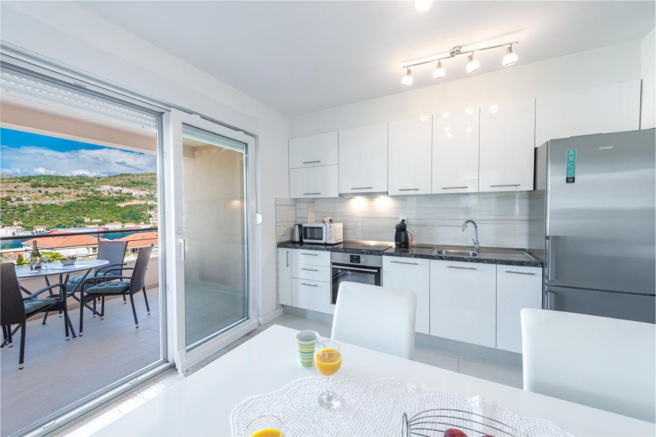 Astra Apartment