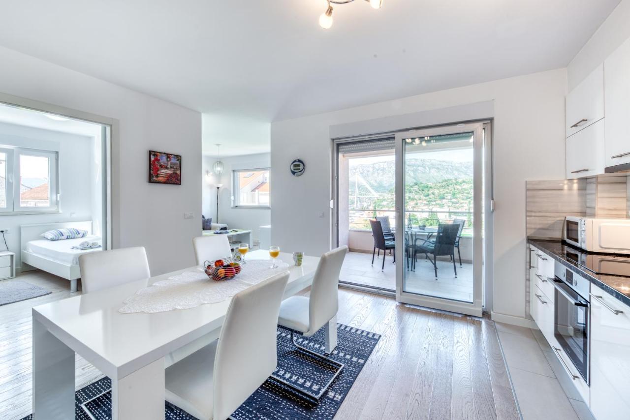 Astra Apartment *