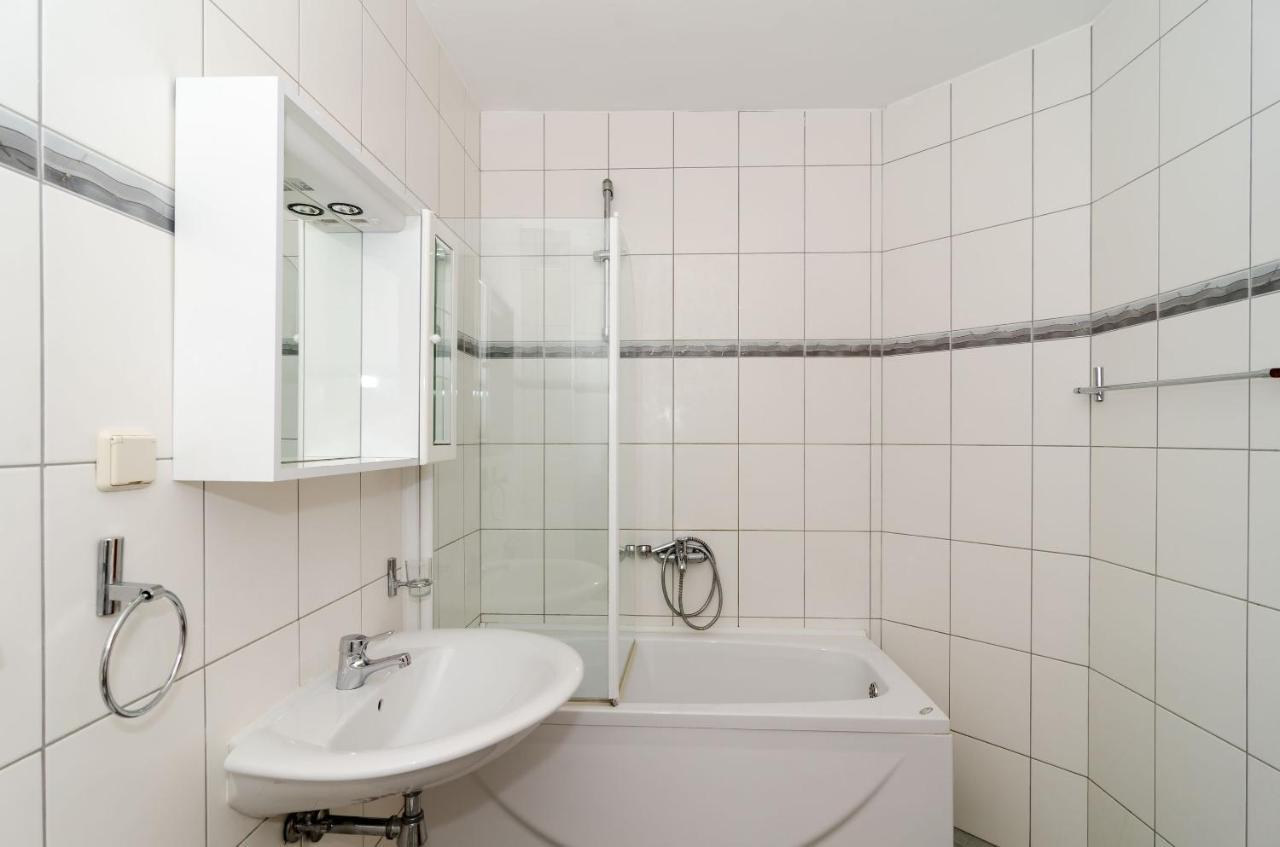 Bed & Breakfast Burum B&b-apartment With Beautiful View *