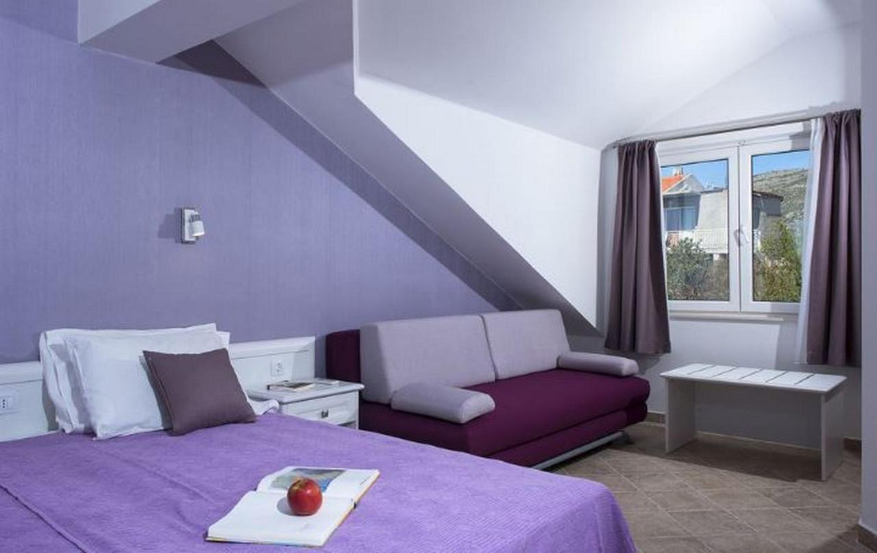 Guest house Apartments Milka & Miho 3*