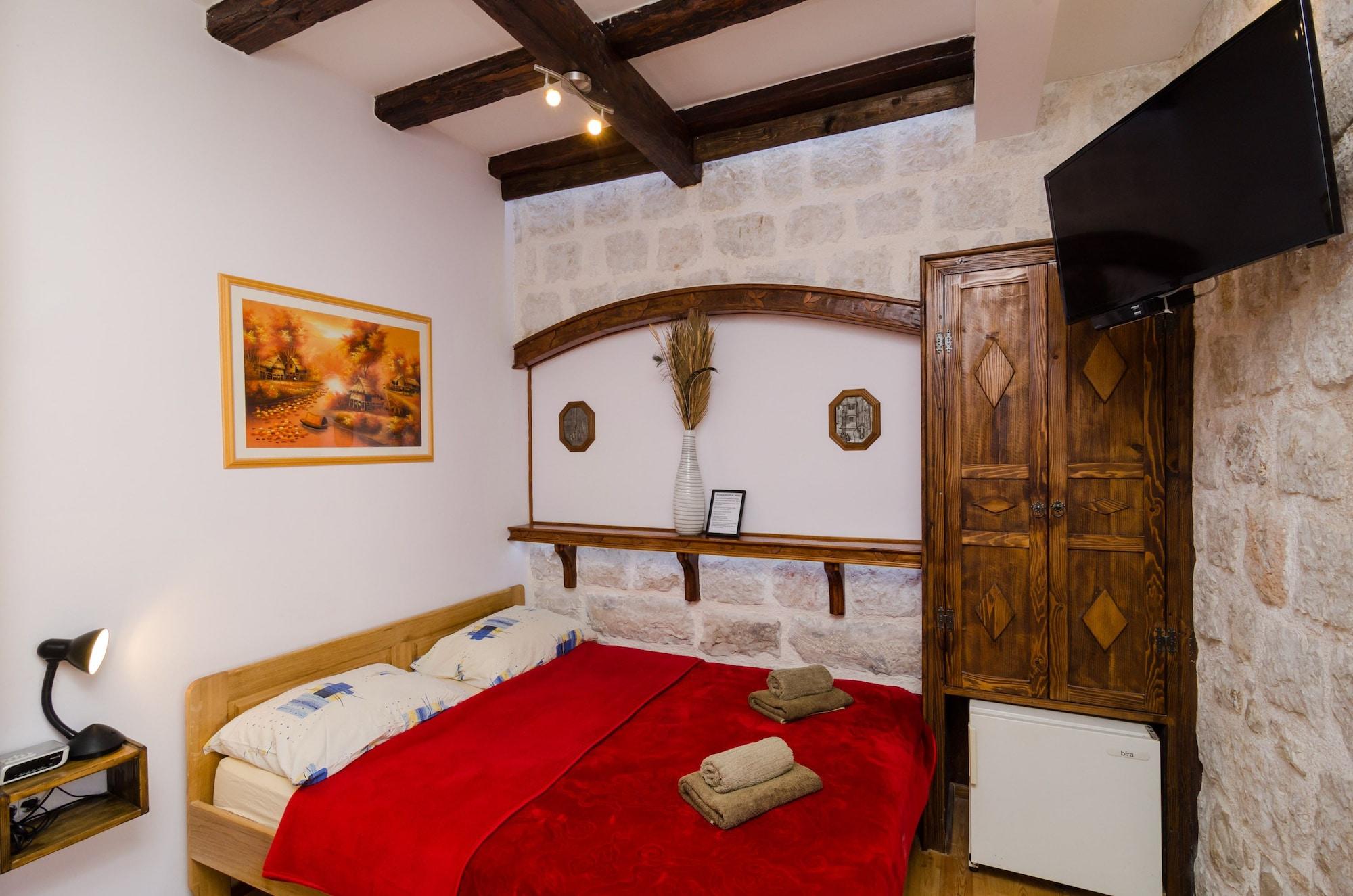 Eddie's Sea View Old Town 3*