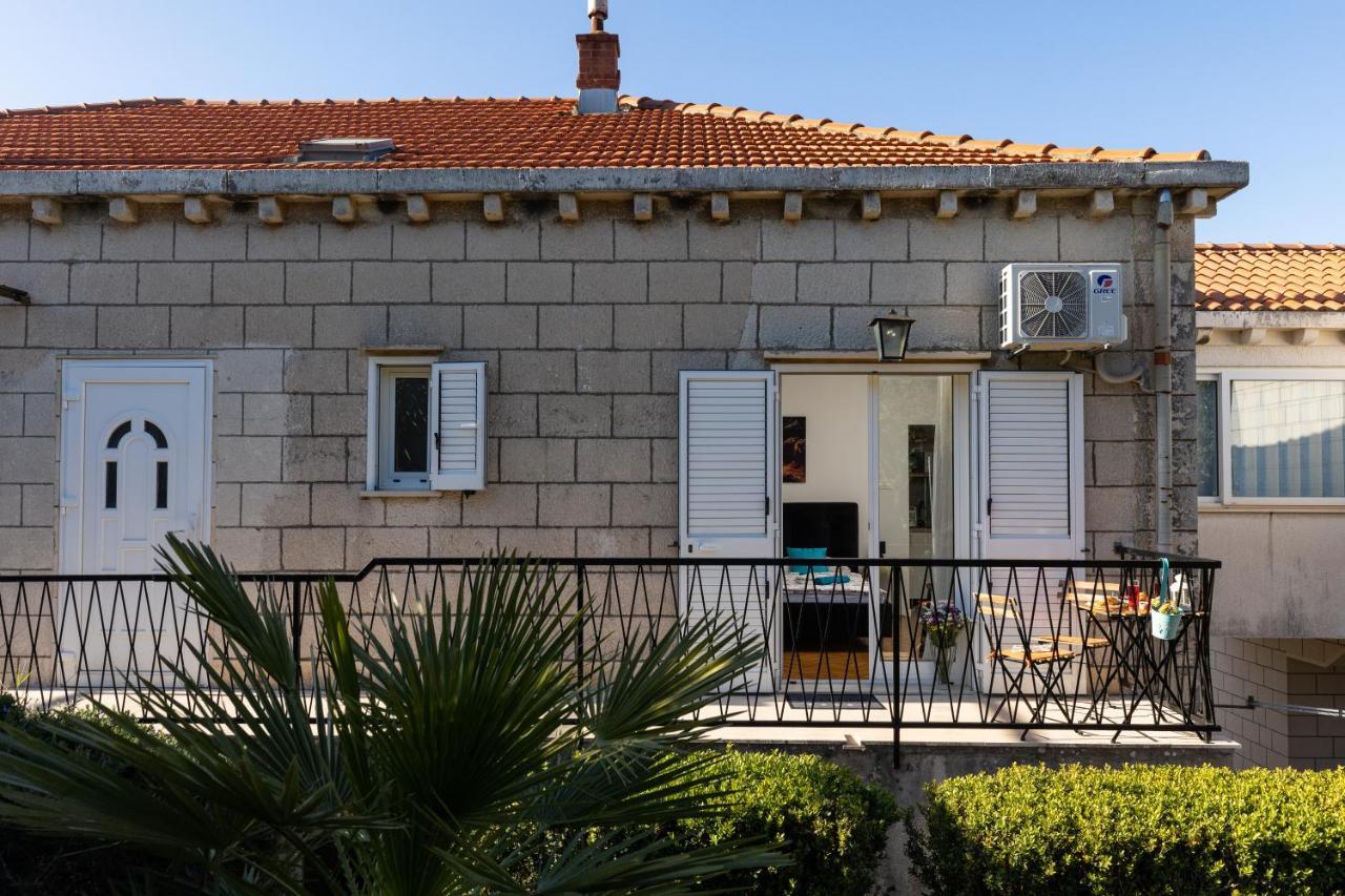 Studio Apartment Simba Guest house 3*
