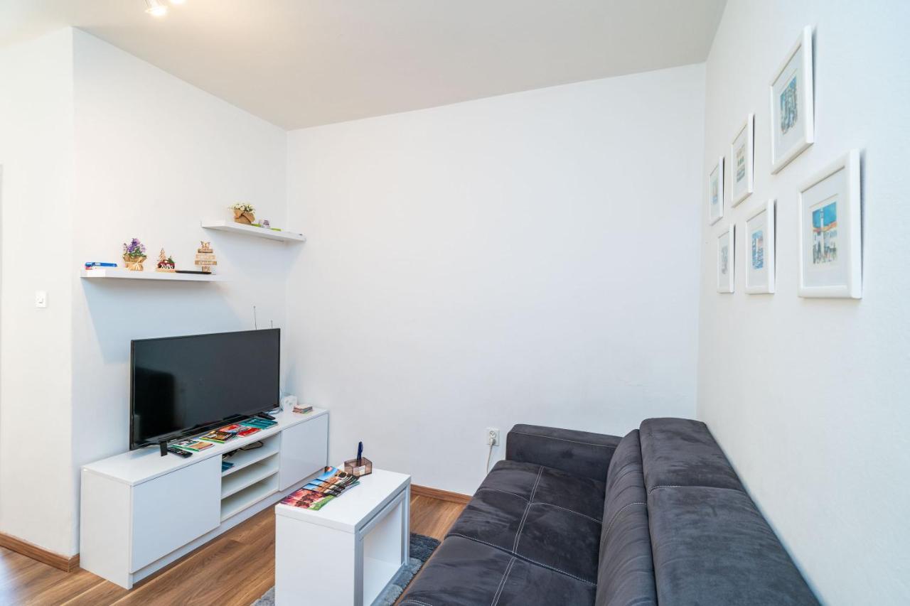 Depozit Apartment *