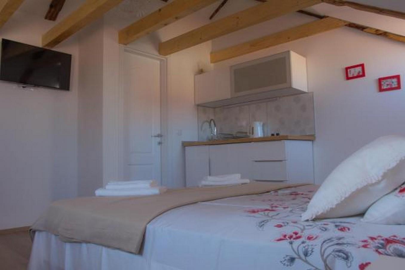 Nautica Guest house