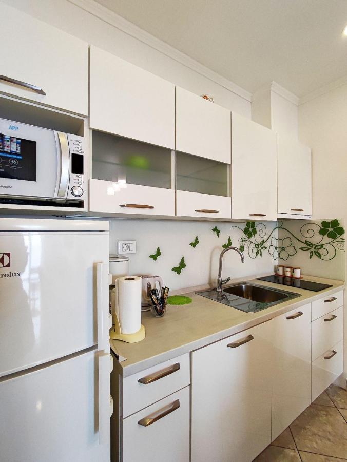 With A Parking Space Vrbica, - 9008 Apartamento