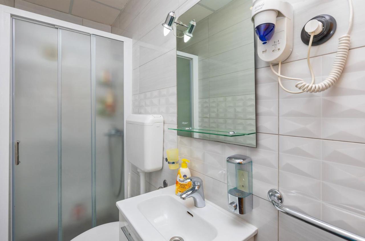 Ivo Guest house