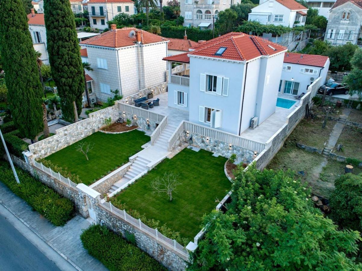Spacious With Private Pool In * Dubrovnik