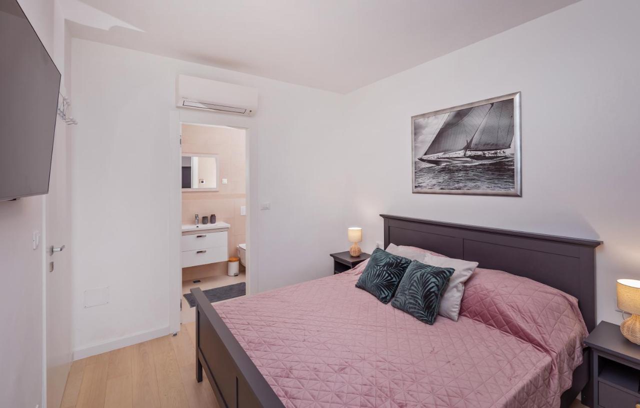 Anita Apartment