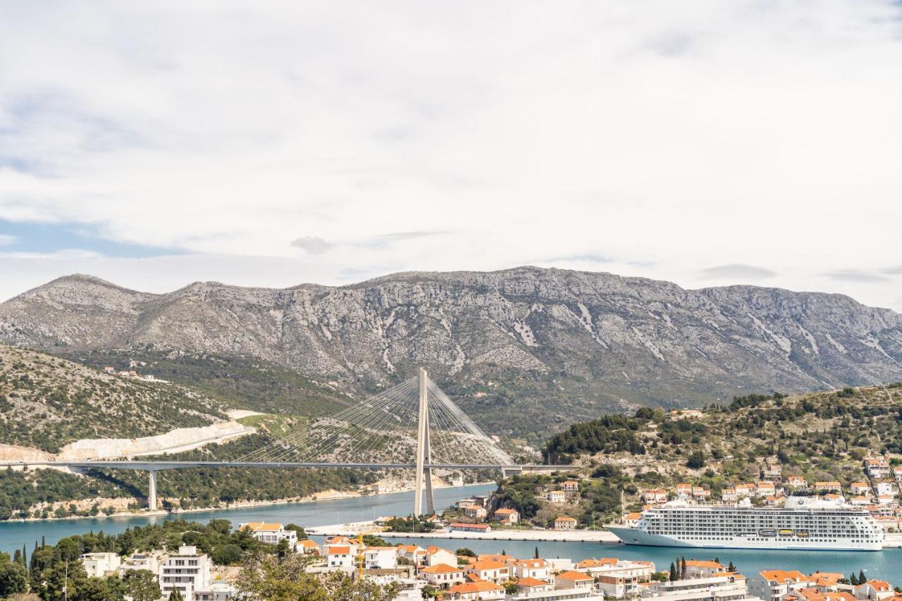 Burum B&b-apartment With Beautiful View * Dubrovnik