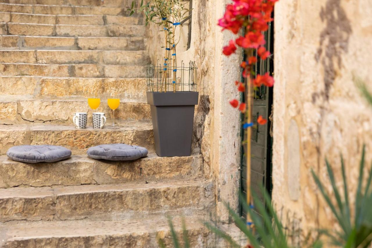Two Steps, Location In Old Town Apartment *