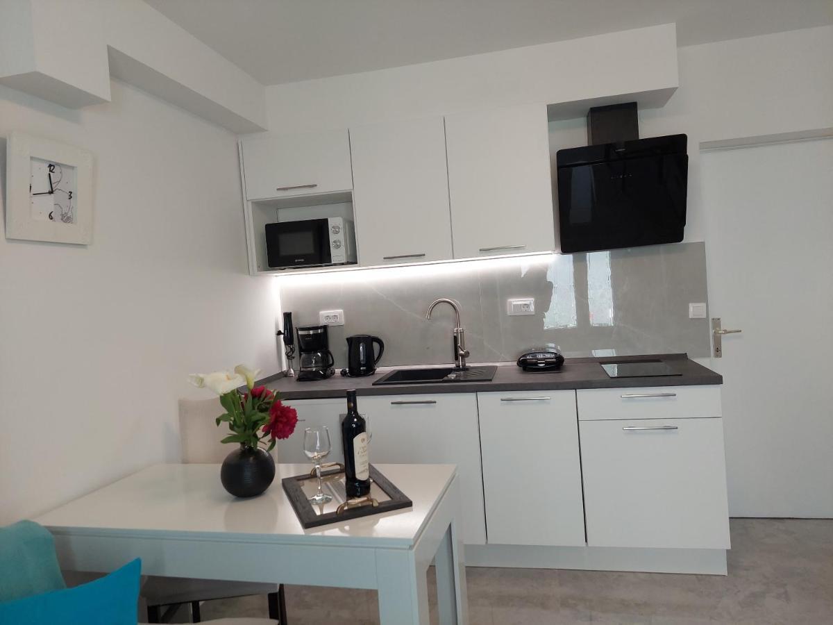 Mara Apartment