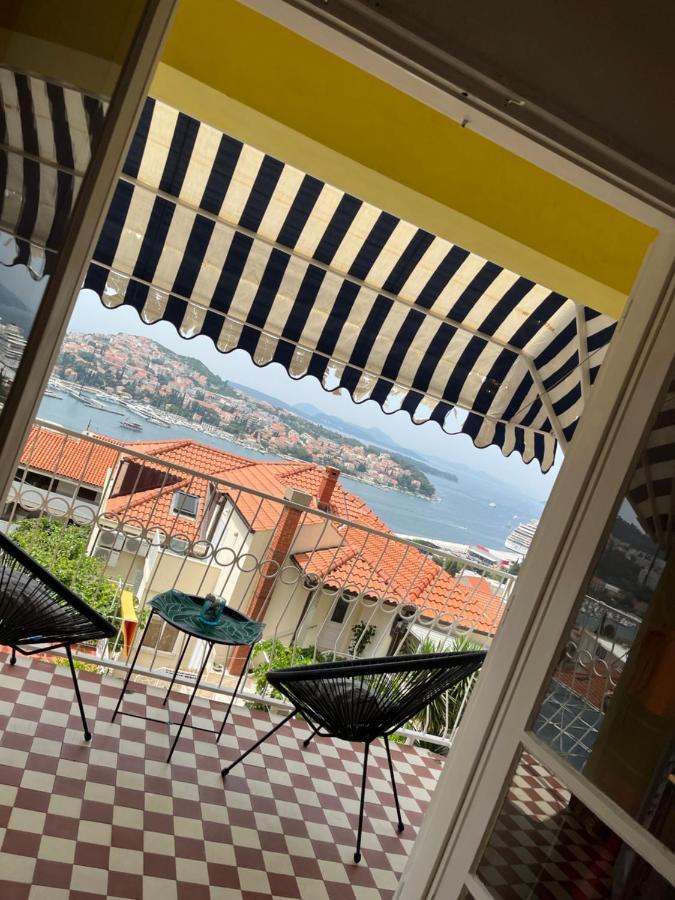 Apartman N&b Apartment *