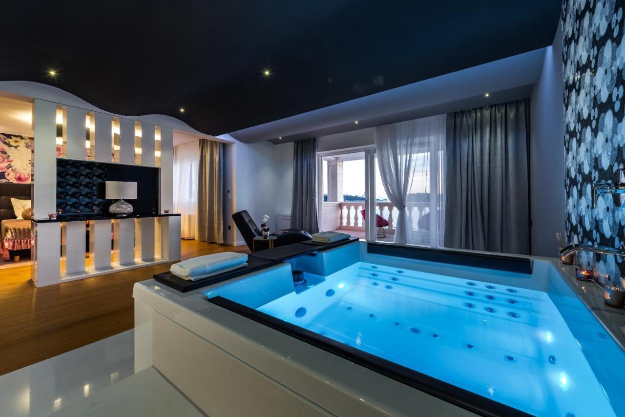 Villa Adore Lozica Villa