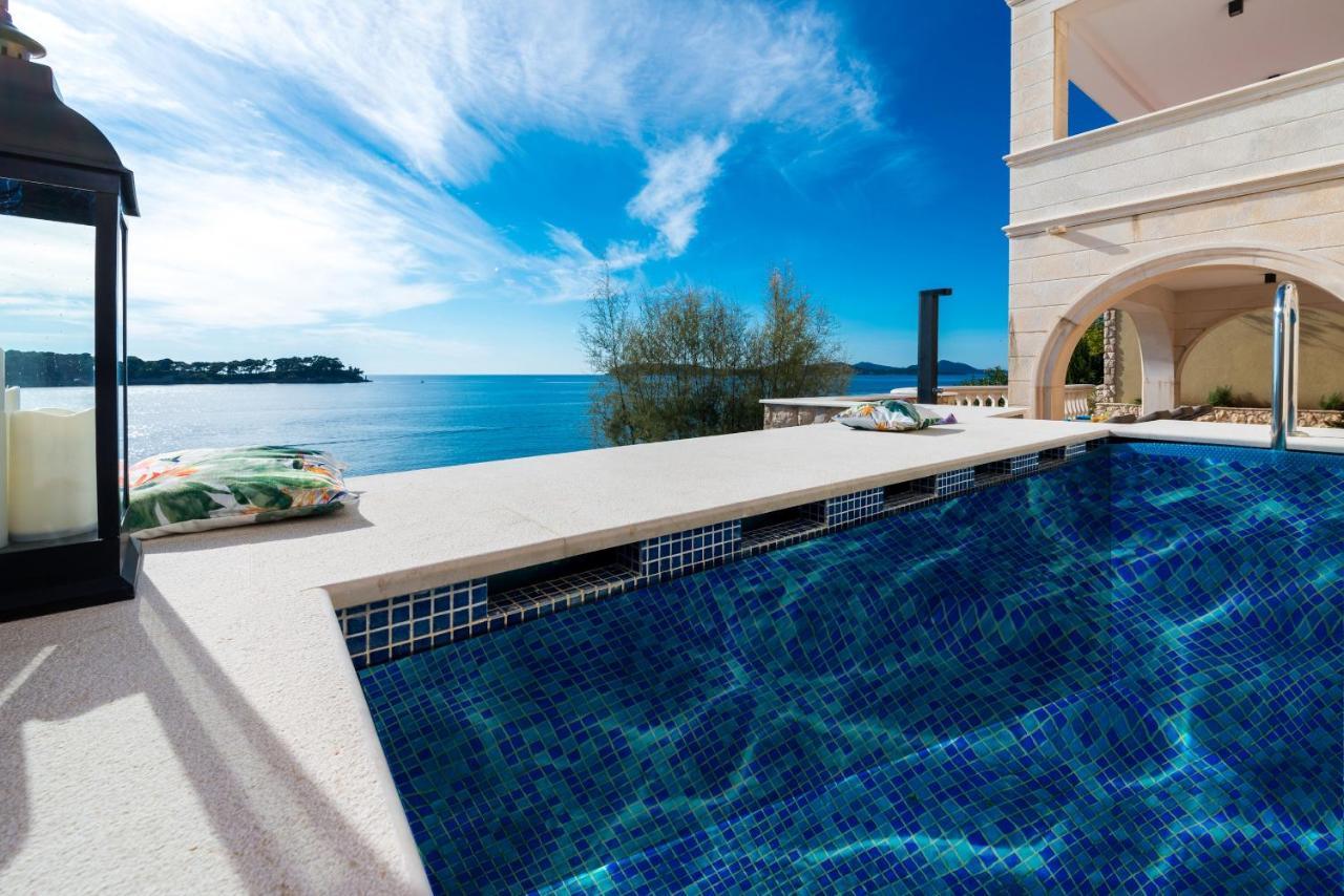 Villa Villa Adore Lozica