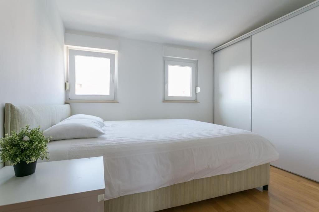 Swanky Gem Apartment Dubrovnik
