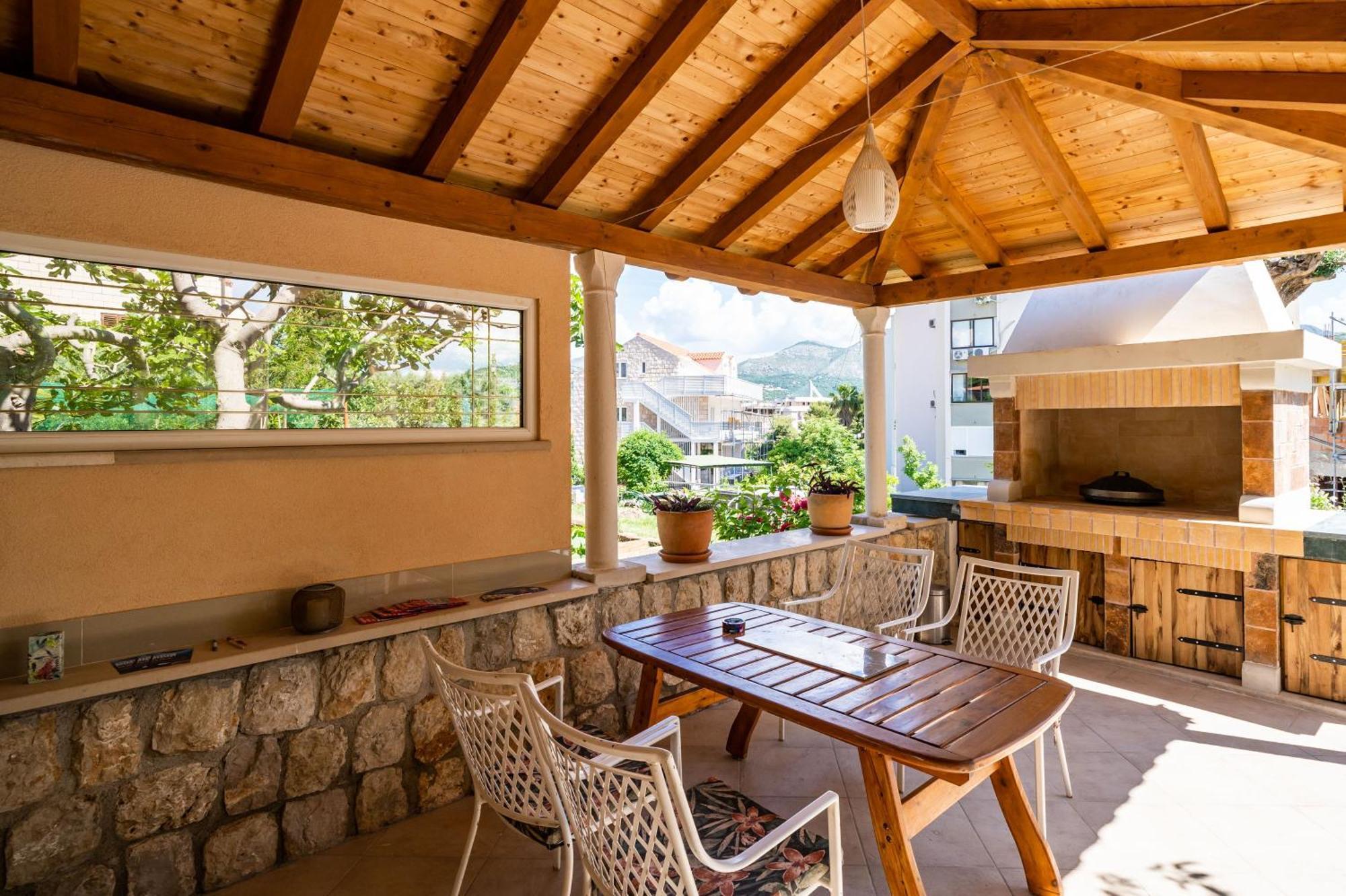 Casa de hóspedes & V&m 4*