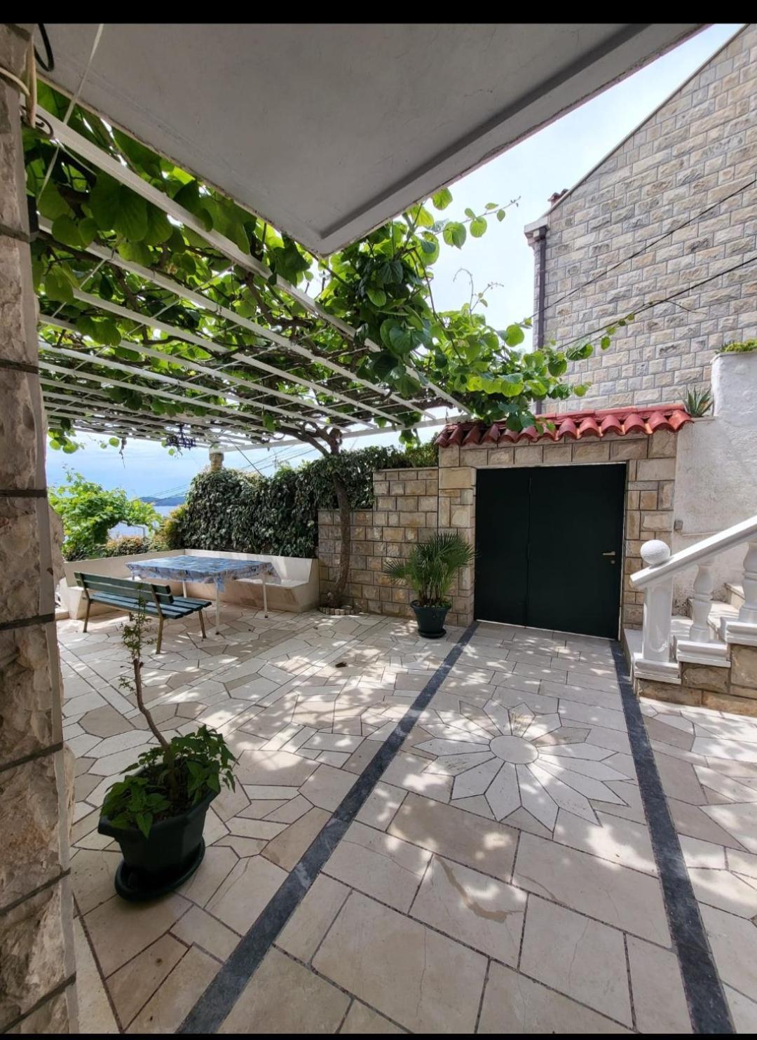 Greengarden Apartment