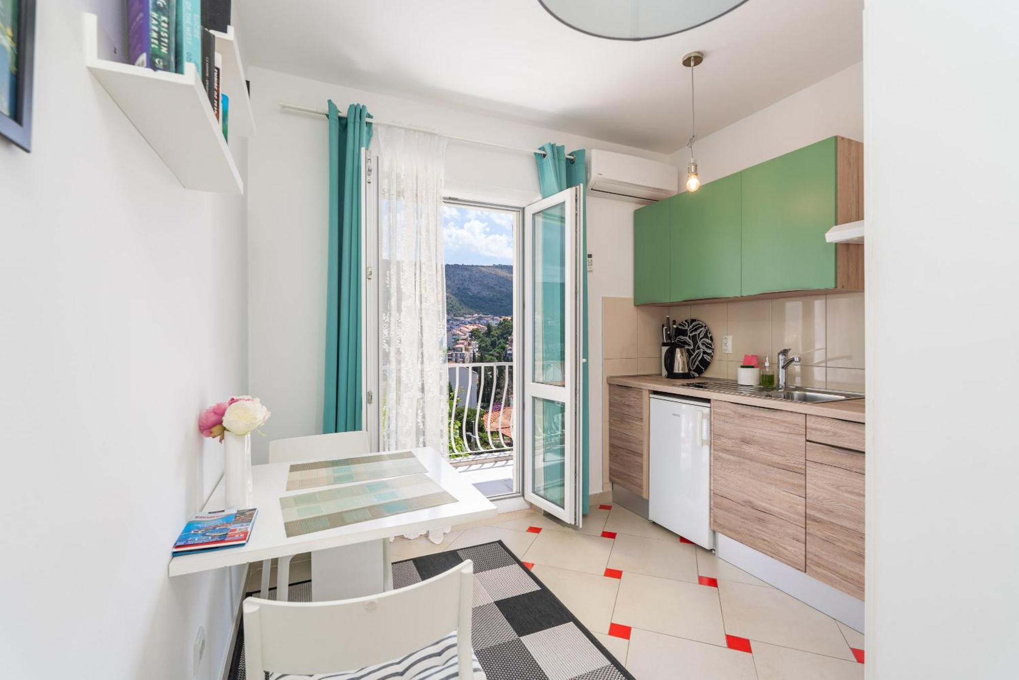 Lile Apartment
